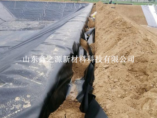 如何順利進行沼氣池黑膜的修補工作？